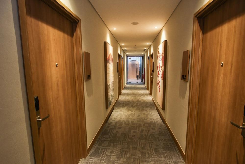 Kuretakeso Kemang Hotel Jakarta Eksteriør billede