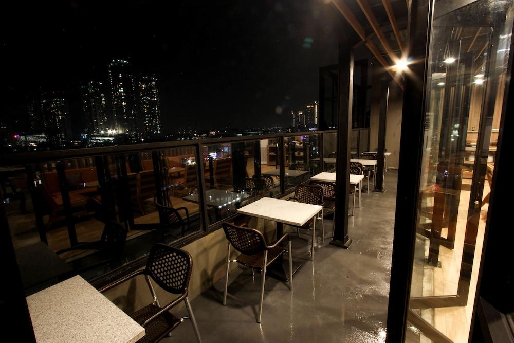 Kuretakeso Kemang Hotel Jakarta Eksteriør billede
