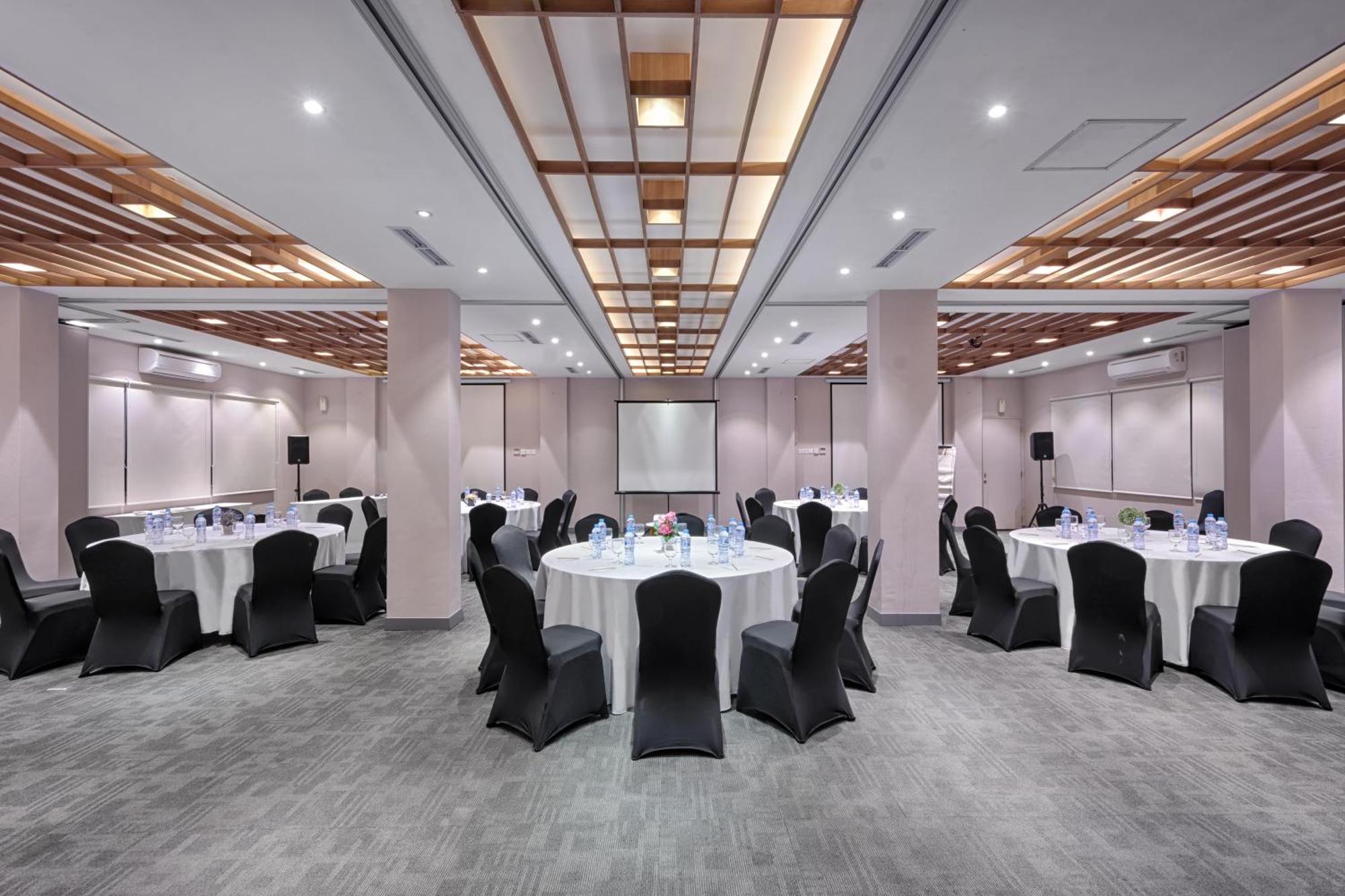 Kuretakeso Kemang Hotel Jakarta Eksteriør billede